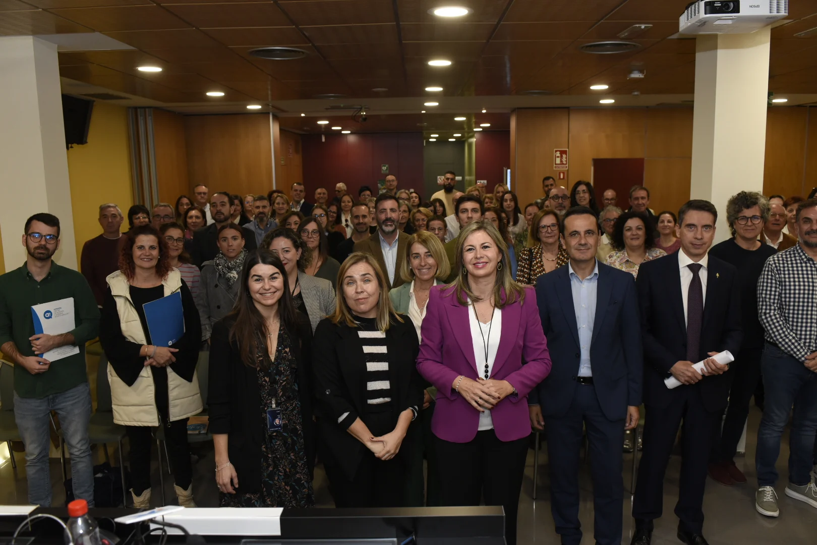 EL PROYECTO DE TALLERES SELECCIONADO JUNTO A OTROS 37 PROYECTOS SOCIALES POR FUNDACIÓN LA CAIXA