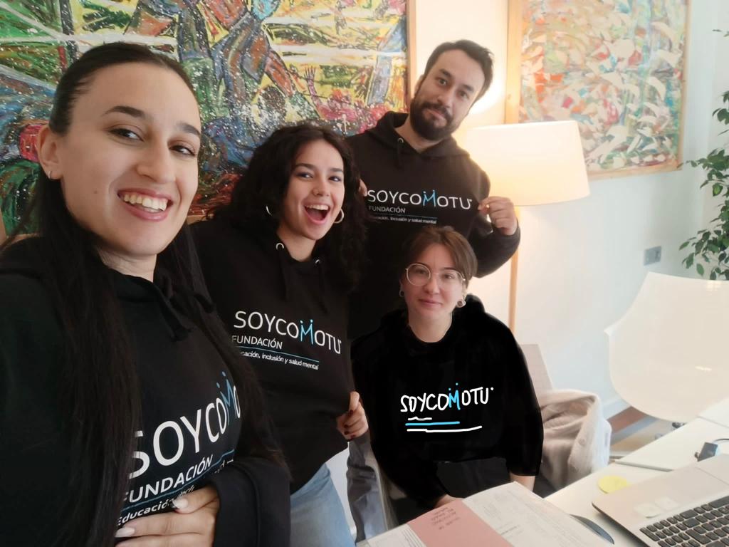 EL EQUIPO TÉCNICO DE FUNDACIÓN SOYCOMOTU FELIZ CON SU TRABAJO