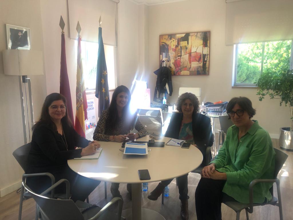 NOS REUNIMOS CON LA DIRECTORA GENERAL DE PERSONAS CON DISCAPACIDAD