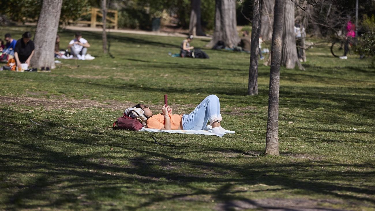 LA SOLEDAD NO DESEADA Y EL TABACO PROVOCAN LA MISMA CANTIDAD DE MUERTES AL AÑO