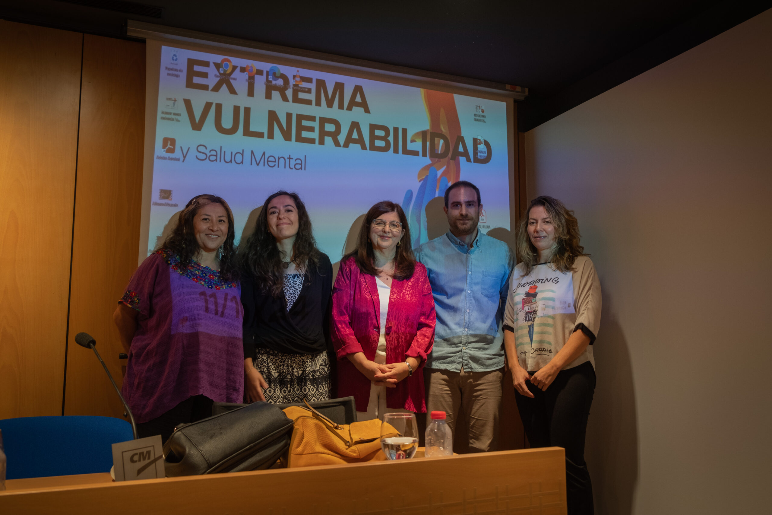 CELEBRADA CON GRAN PARTICIPACIÓN LA MESA REDONDA SOBRE SALUD MENTAL Y EXTREMA VULNERABILIDAD