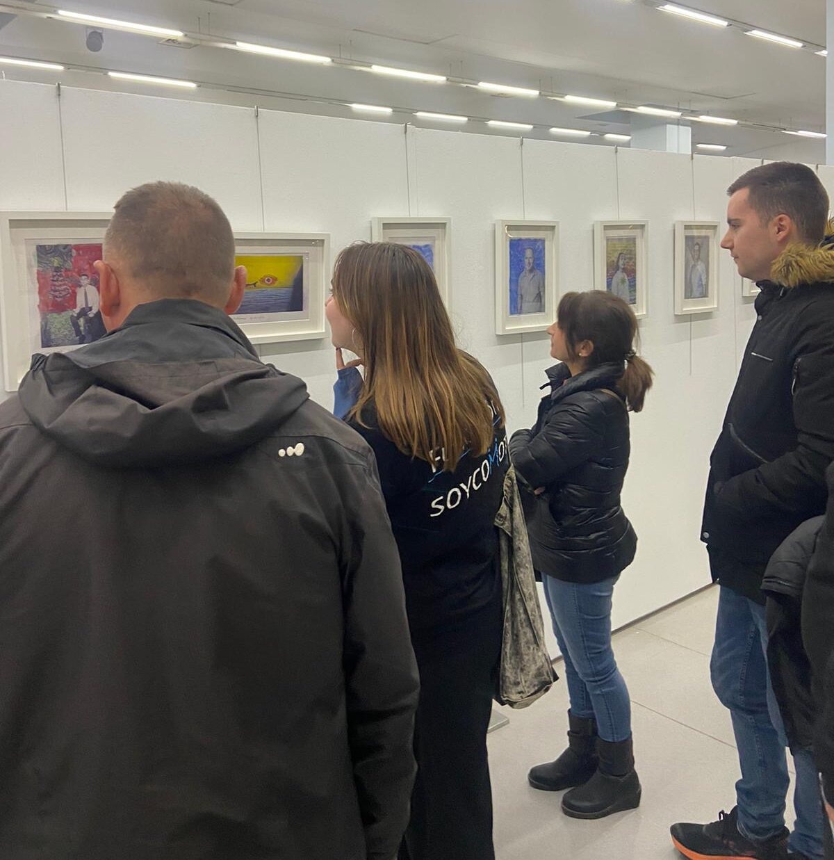 VISITAMOS LA EXPOSICIÓN “LOS COLORES DE LA MEMORIA”