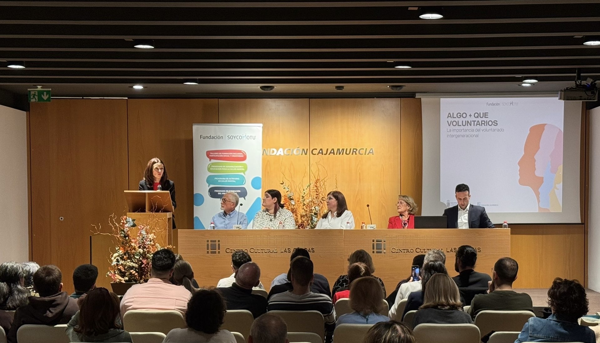 CELEBRADA LA MESA REDONDA SOBRE LA IMPORTANCIA DEL VOLUNTARIADO INTERGENERACIONAL