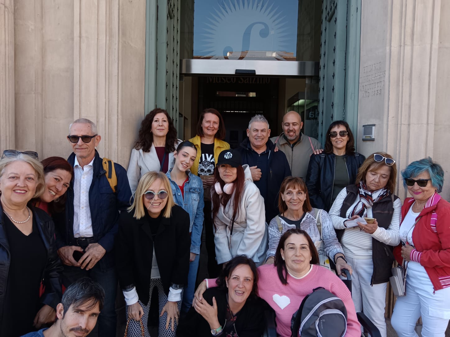 INTERACCIÓN ENTRE PARTICIPANTES DE SOYCOMOTU Y DEL ASCENSOR EN EL MUSEO SALZILLO