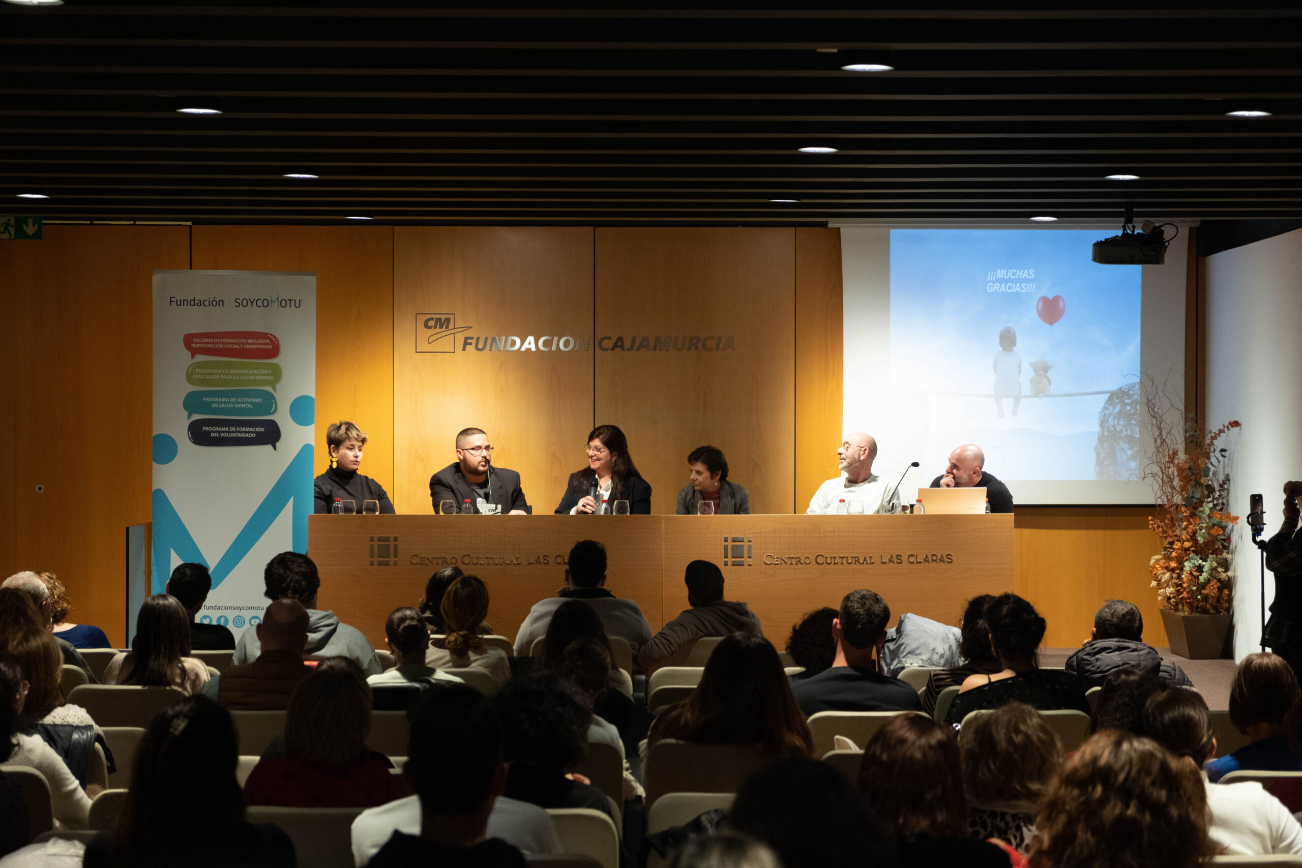 GRAN ACOGIDA DE LA MESA REDONDA “BIENESTAR MENTAL EN LA ADOLESCENCIA”